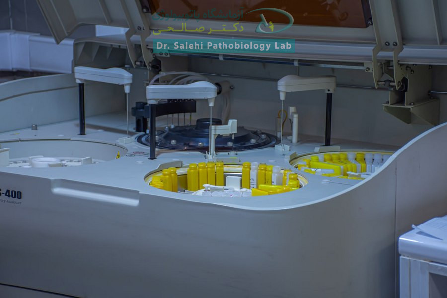 اتوآنالایزر تماماتوماتیک برای تستهای بیوشیمی روتین